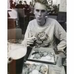 Ищу девушку для вирта и переписки, пошалим?) Ищу девушку для вирта и переписки, пошалим?)